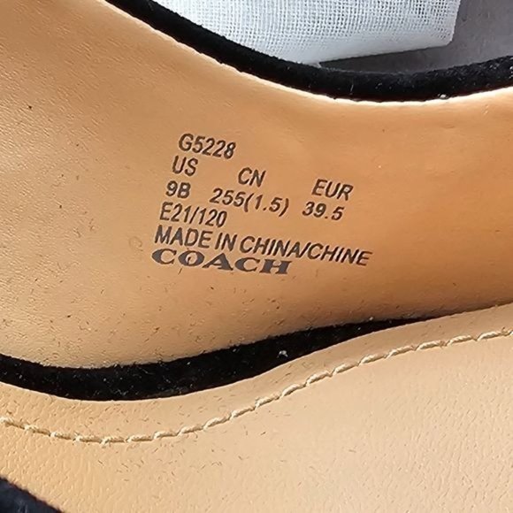 Coach Waverly black and sliver pump - like new condition - Picture 7 of 10